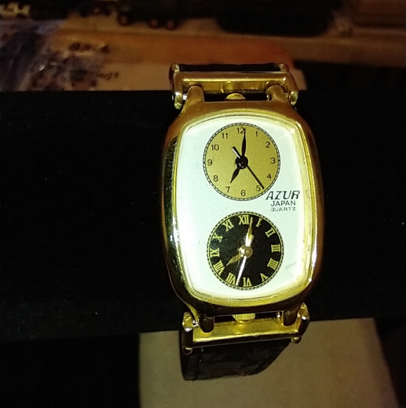 Azure watch - Picture 1 of 6